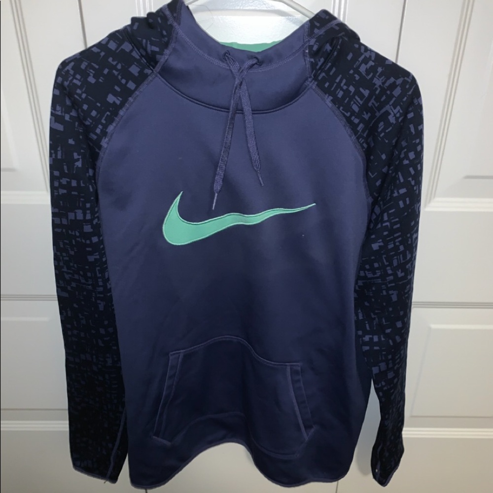 Nike sweatshirt
